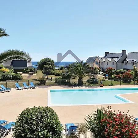 Localise - A06 - Entierement De Plain-pied Avec Petite Vue - Donnant Sur La Piscine Et Le Jardin - Wifi Inclus - Draps Inclus - Appartement Guilvinec