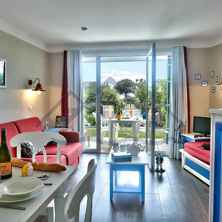 Appartement Localise - A06 - Entierement De Plain-pied Avec Petite Vue - Donnant Sur La Piscine Et Le Jardin - Wifi Inclus - Draps Inclus - Guilvinec