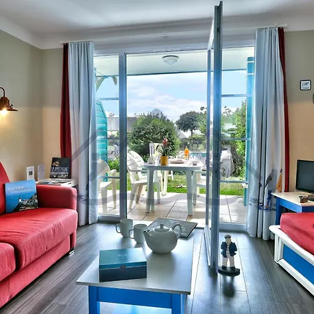 Localise - A06 - Entierement De Plain-pied Avec Petite Vue - Donnant Sur La Piscine Et Le Jardin - Wifi Inclus - Draps Inclus - Appartement *