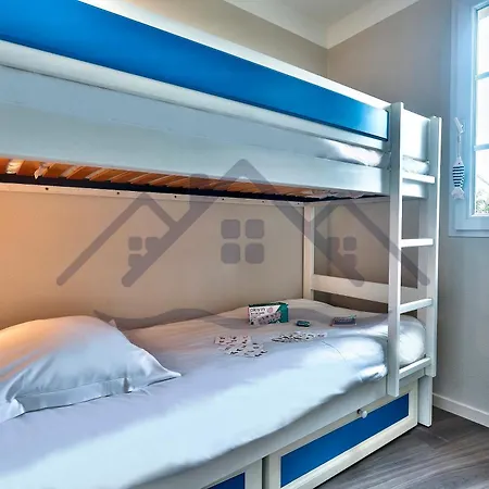 Appartement Localise - A06 - Entierement De Plain-pied Avec Petite Vue - Donnant Sur La Piscine Et Le Jardin - Wifi Inclus - Draps Inclus - Guilvinec